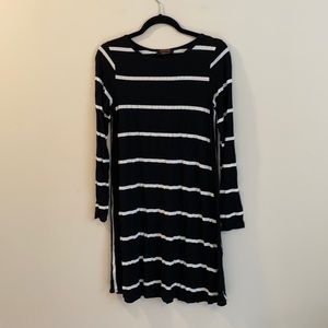 Renee C. Long Sleeve Striped Dress Size S